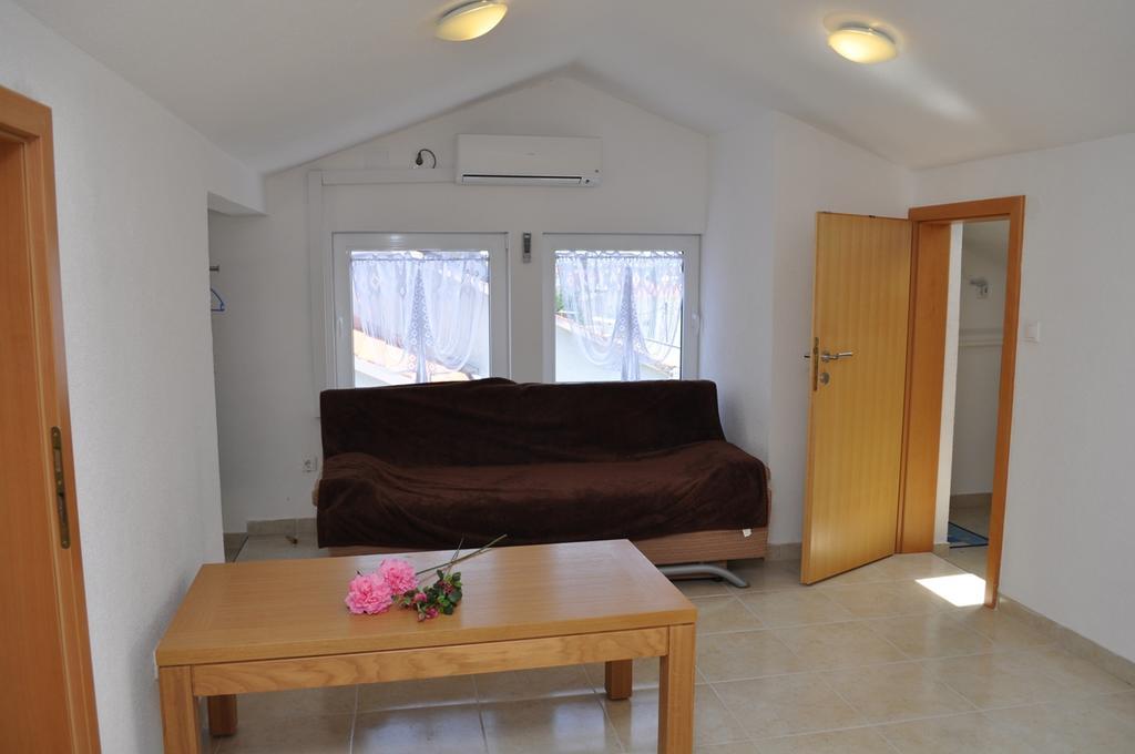 Apartmani Galeb Put Grande 25 Biograd Na Moru