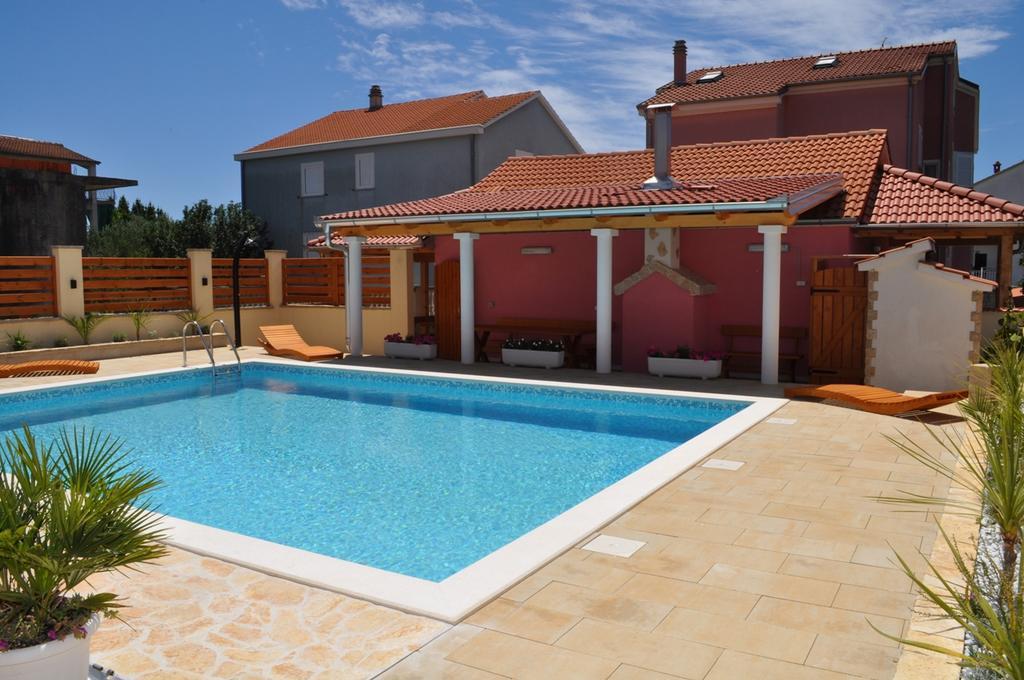 Apartmani Galeb Put Grande 25 *