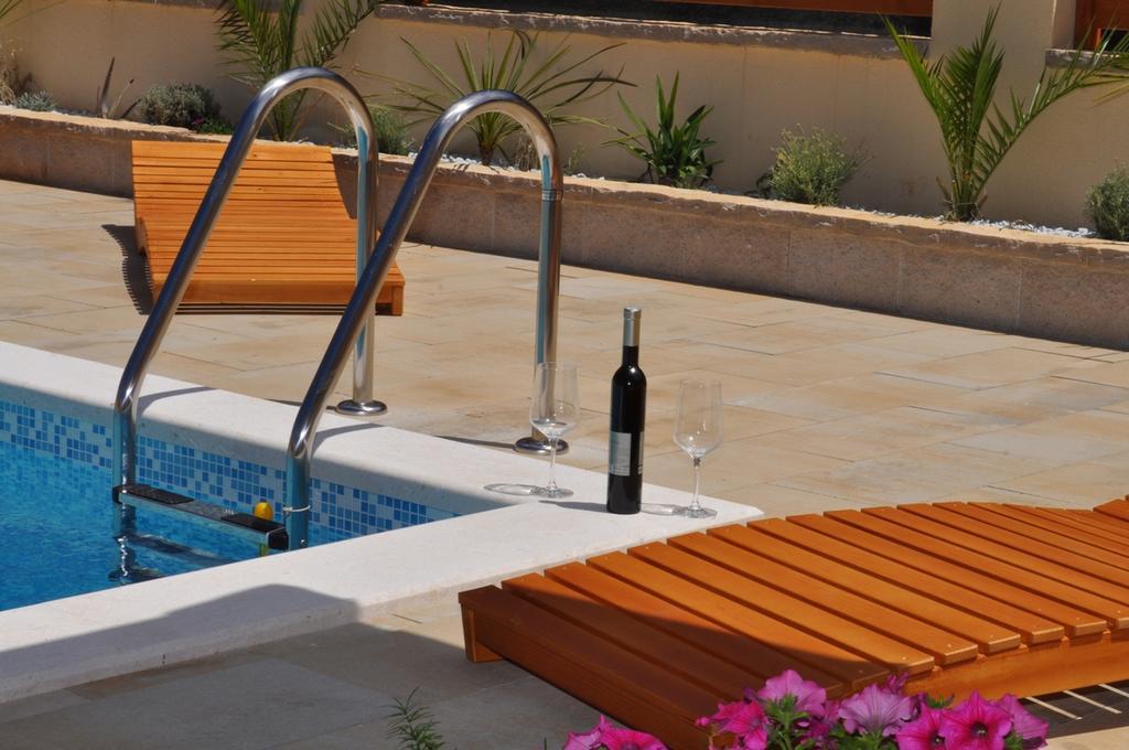 Apartmani Galeb Put Grande 25 *